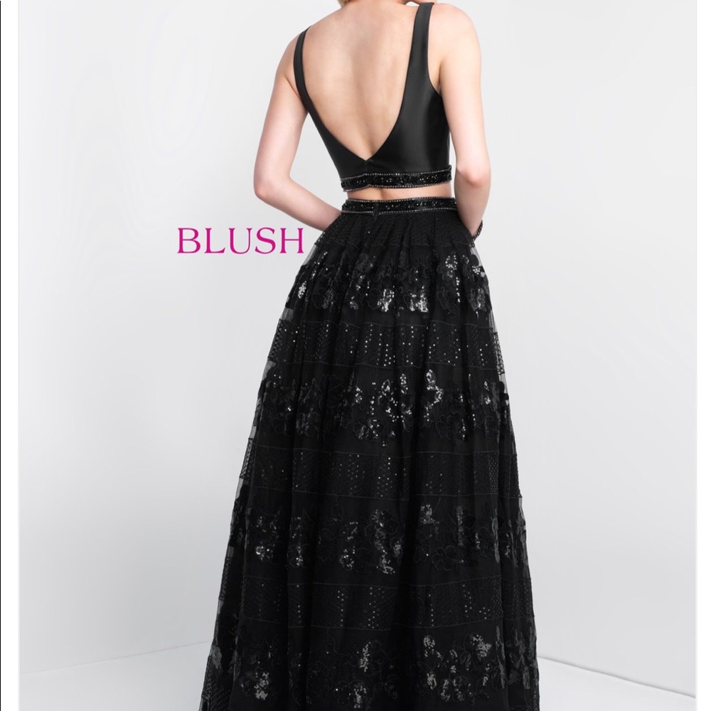 Prom or formal dress very comfortable